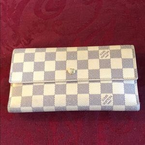 Louis Vuitton Damier Azur wallet (authentic)
